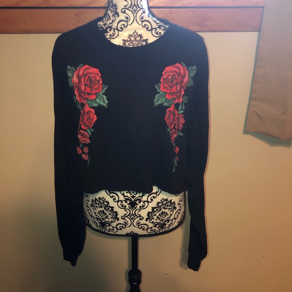 🌸5/$20!🌸 rose crop top